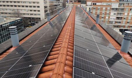 Reducimos nuestro impacto ambiental con la instalación de placas fotovoltaicas
